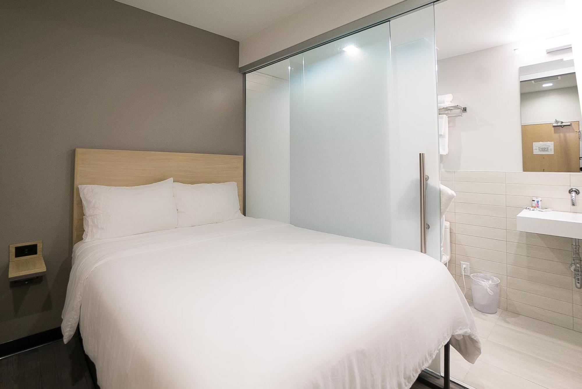 Sova Micro-Room & Social Hotel Dallas Exteriör bild